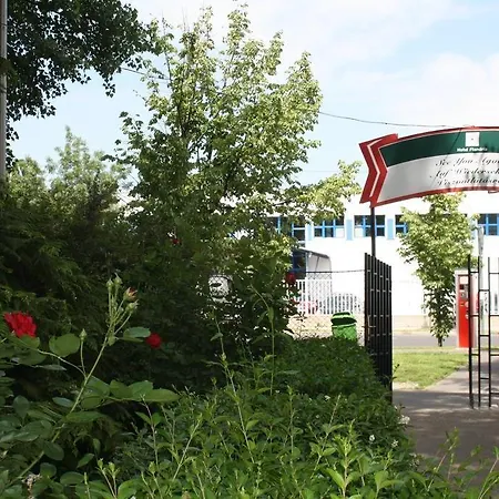 Flandria אכסניה